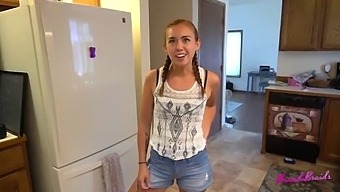 Stepdaughter Offers Rewards For Daddy'S Sexual Tutoring: Brandibraids