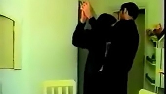 Turkish Couple'S Passionate Kiss Leads To Steamy Encounter