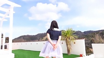Japanese Model Akane Sagara'S Breasts In Motion