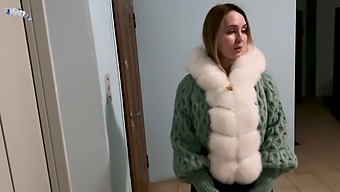Verified Couple'S Christmas Surprise: Friendly Milf Invites For Hardcore Fun