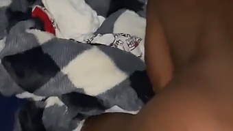 Amateur Slut'S Tight Pussy Takes A Huge Dick